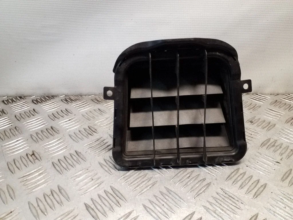 Quarter panel pressure vent – Audi A5 Sportback 8TA (2009-2016)