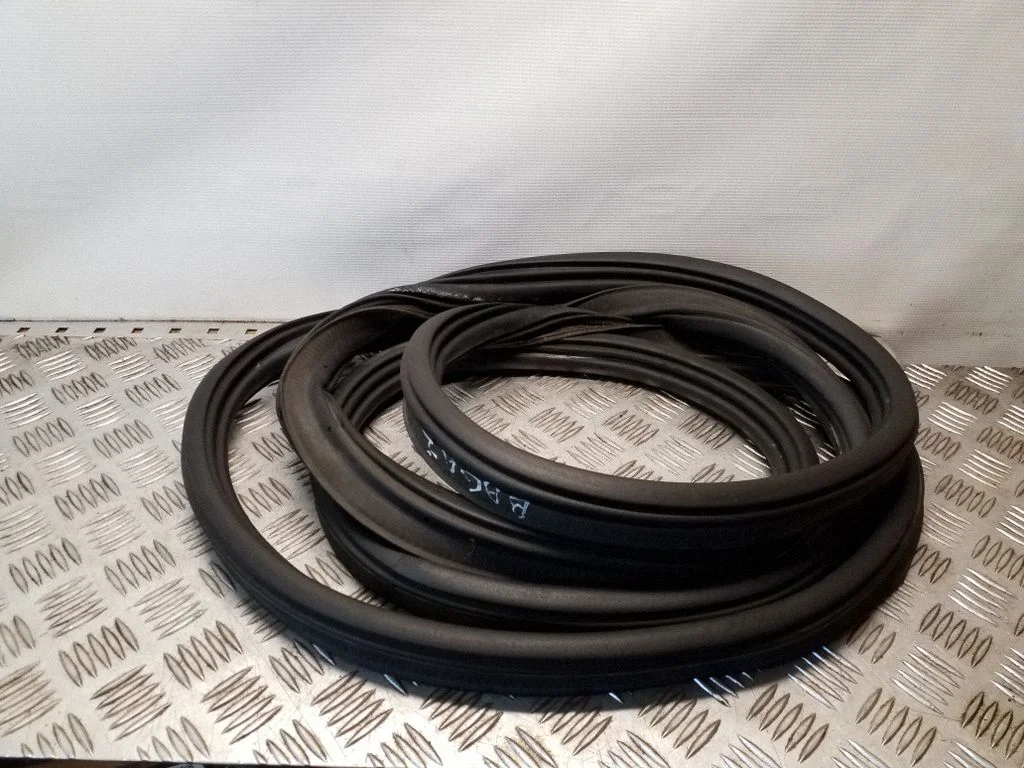 Loading door rubber seal (on body) – Ford Mondeo MK V (2014-)