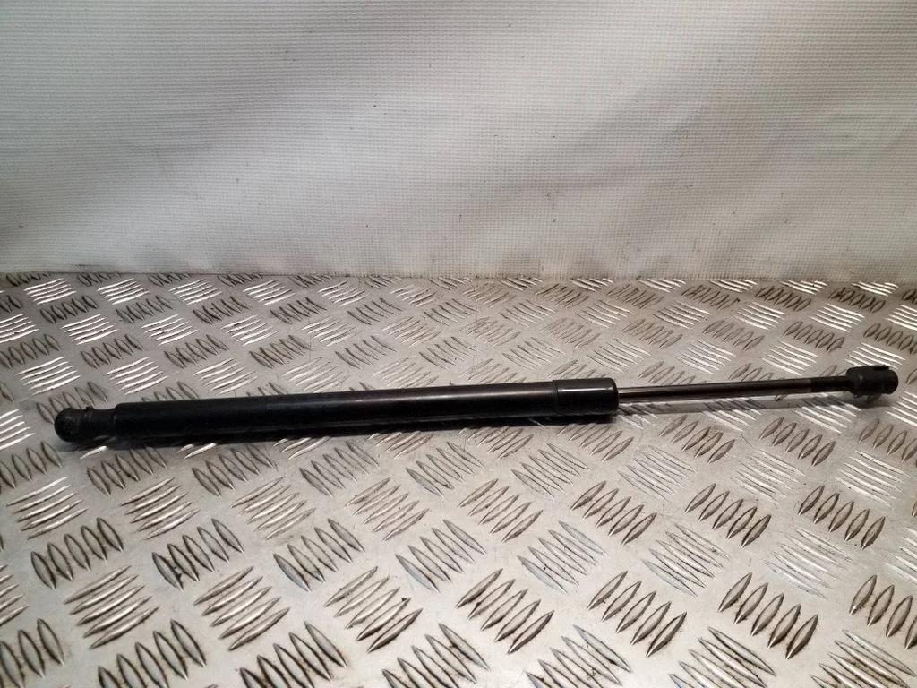 Tailgate/trunk strut/damper – Volkswagen Touran II (2010-2016)