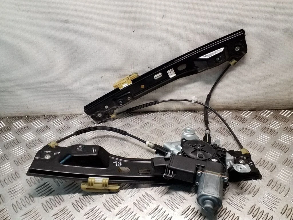 Front door window regulator with motor 20952452