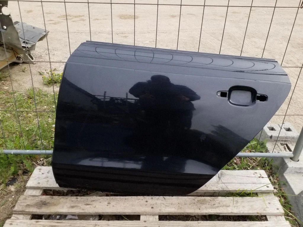 Rear door – left
