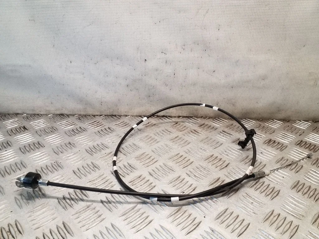 Rear door cable line – right