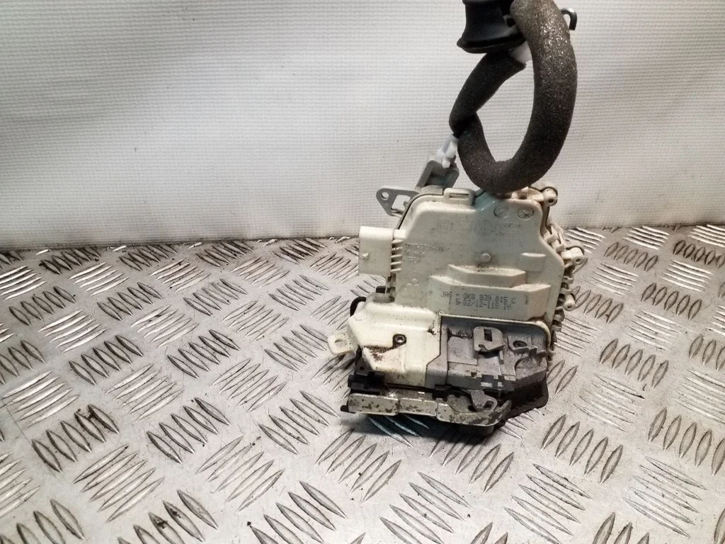 Rear door lock – Audi A5 Sportback 8TA (2009-2016)