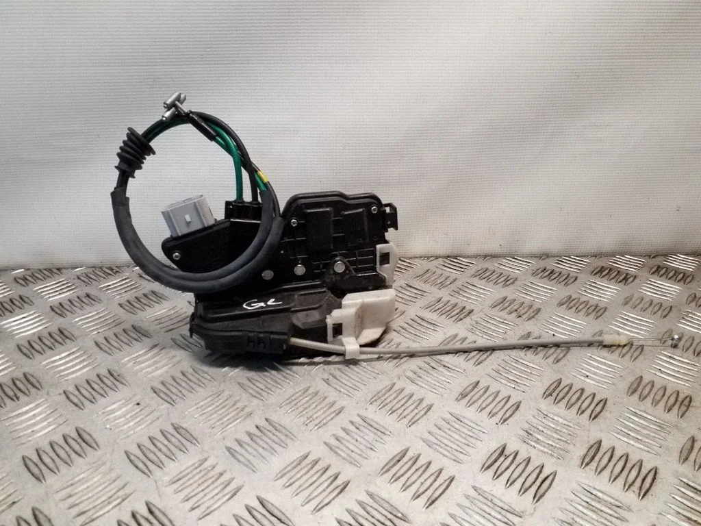 Aizmugurējo durvju slēdzene 5310SXM0B0