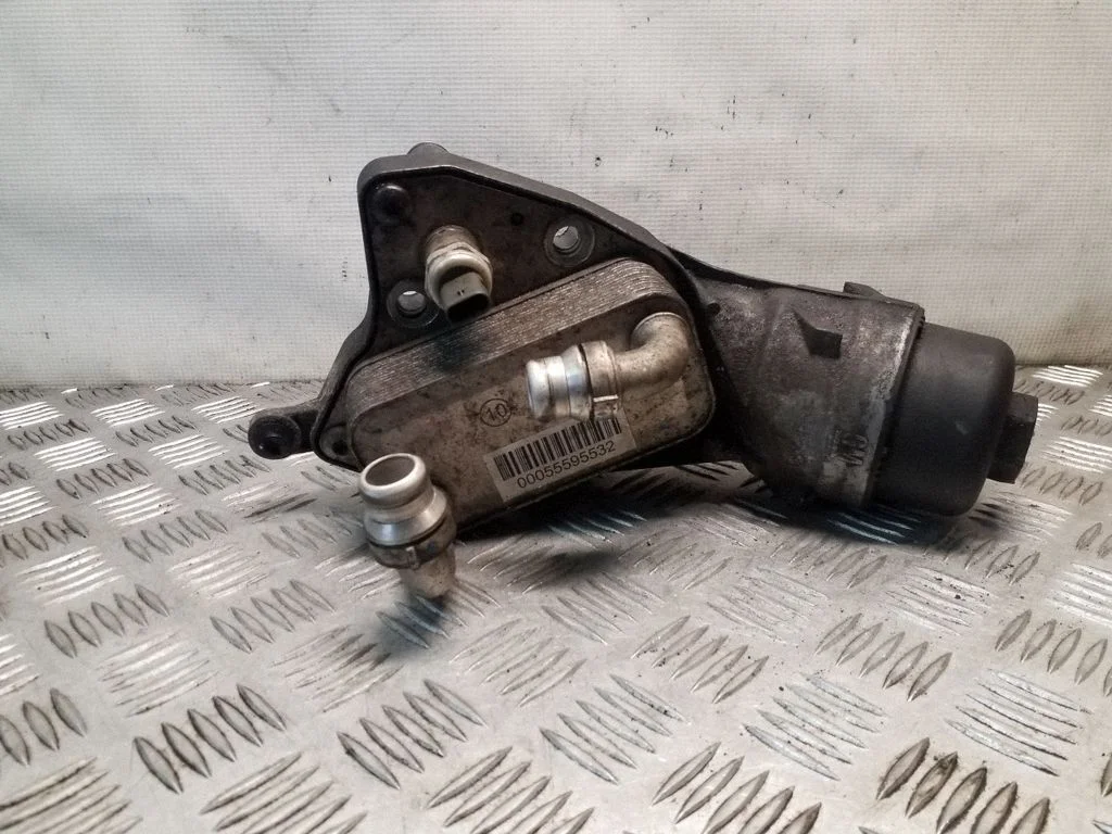 Oil filter mounting bracket 55595532