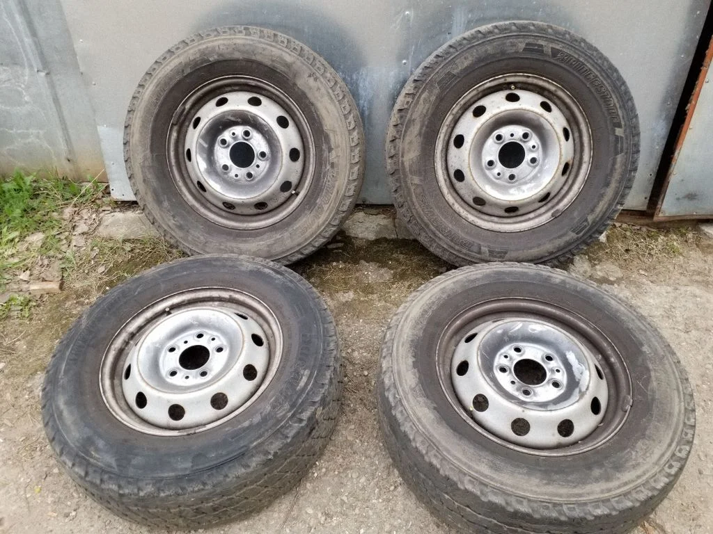 R15 plieninis štampuotas ratlankis (-iai)
