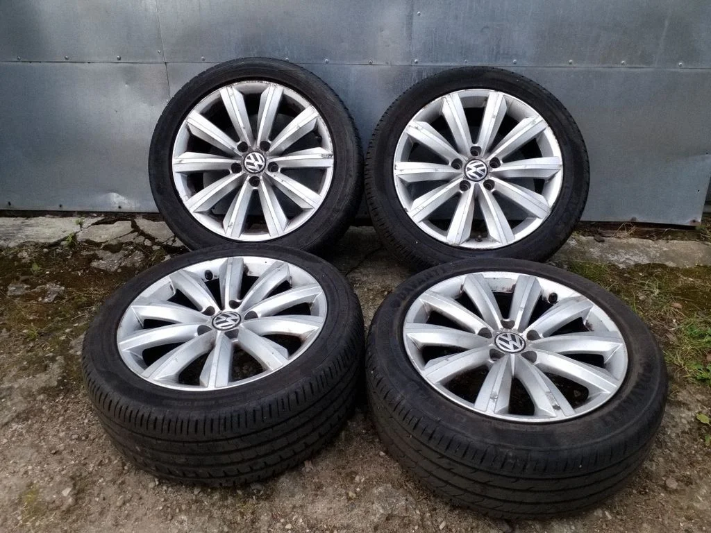 R17 vieglmetāla disks (-i) 3AA601025F