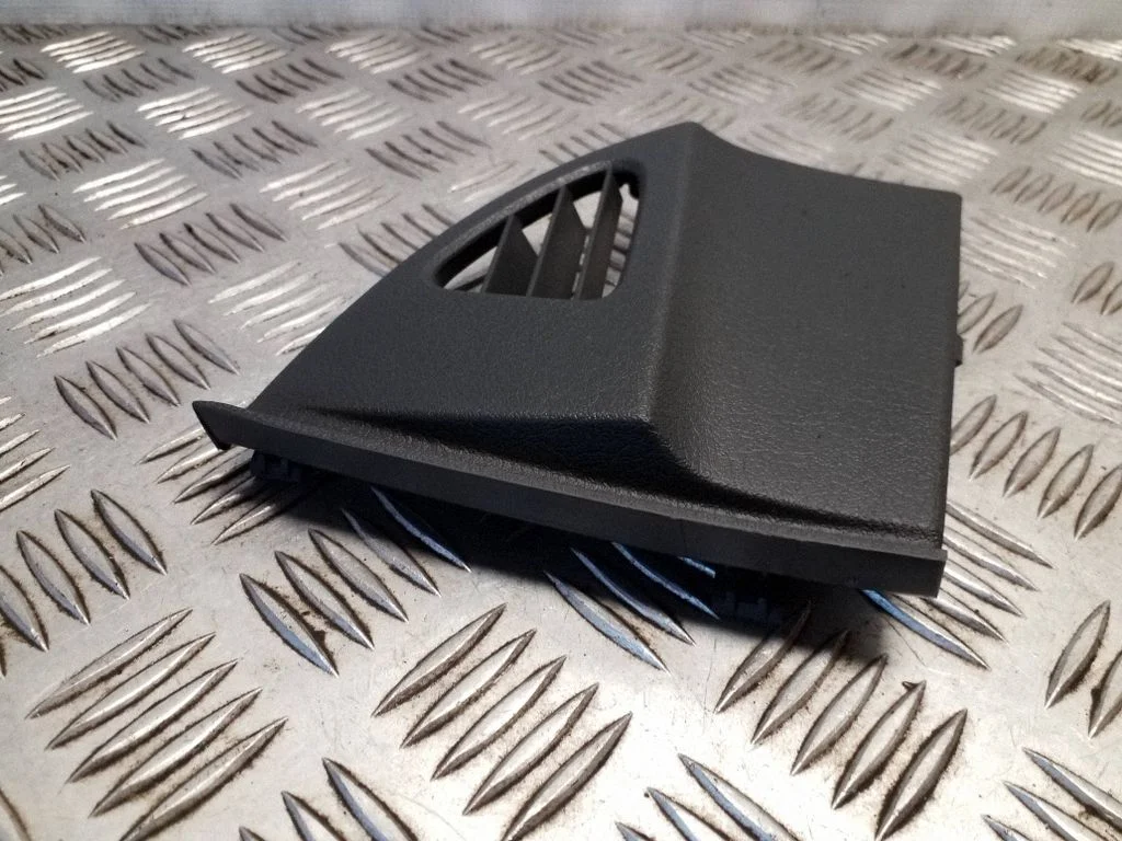 Dashboard side end trim – Peugeot Expert (2007-2016)