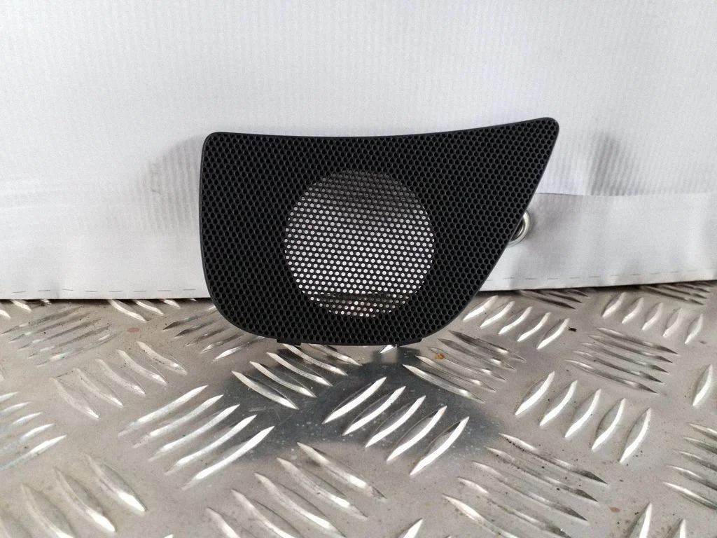 Maskownica głośnika bocznego 4G0857227