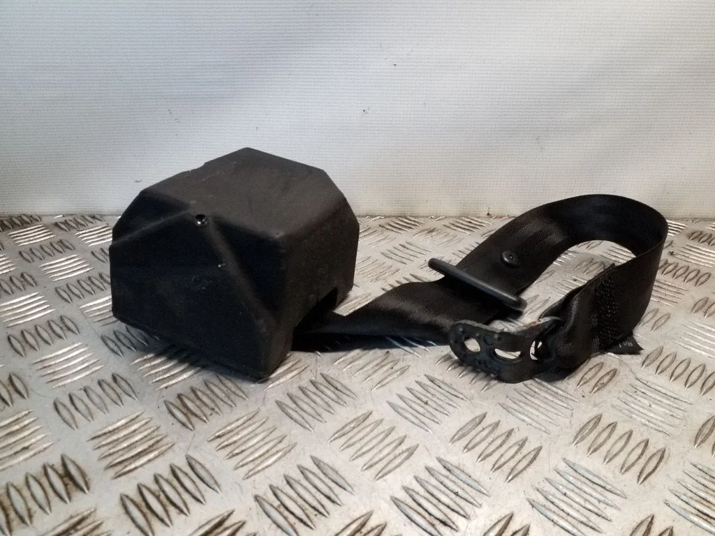 Tagumine turvavöö 8X4857805C
