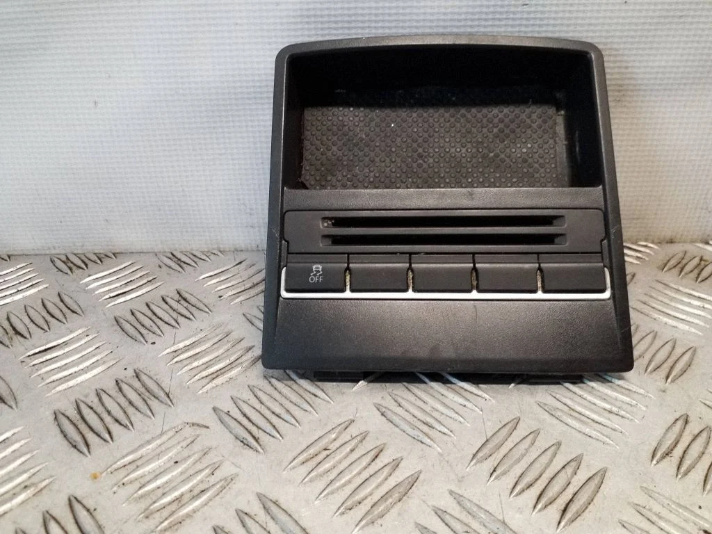 Veojõukontrolli (ASR) lüliti 1T1857368G