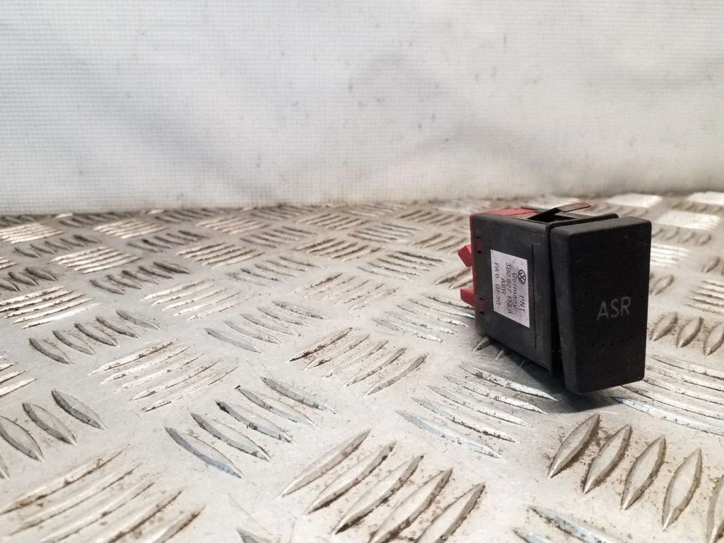 Traction control (ASR) switch 3B0927133A