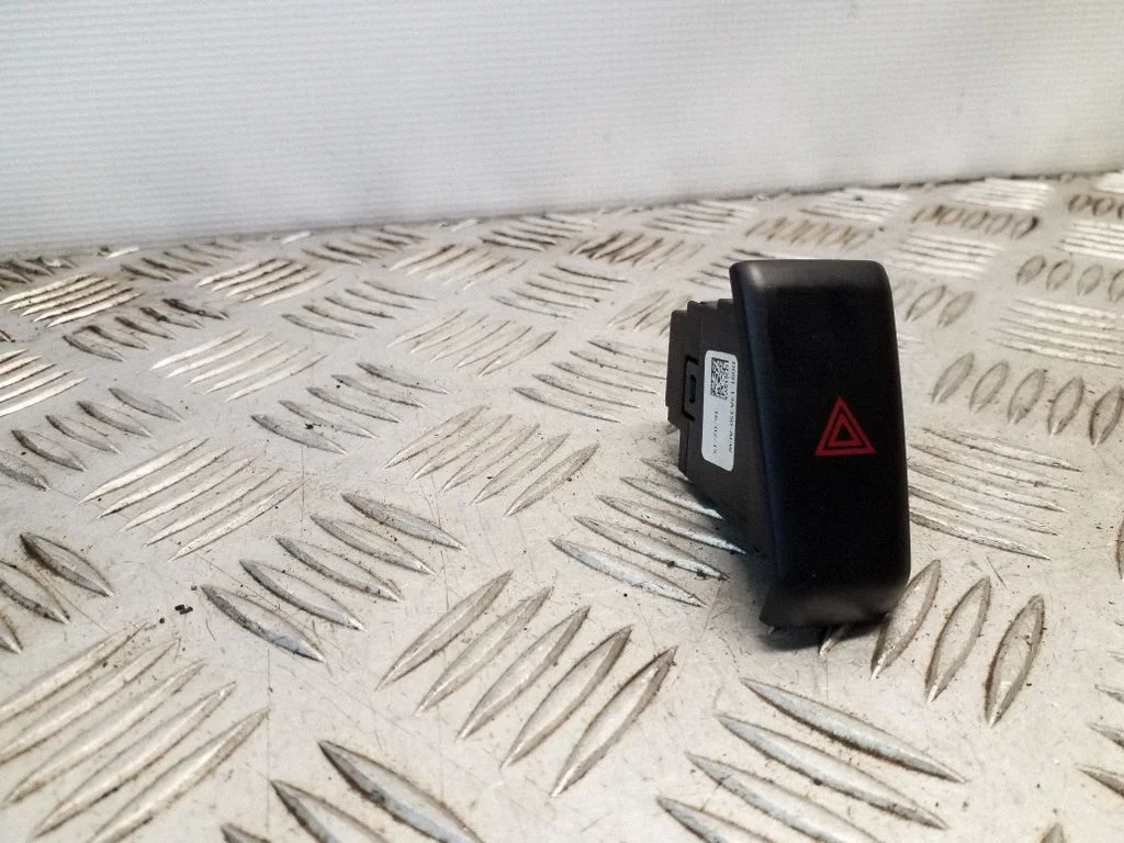 Ohutulede lüliti DG9T13A650ACW