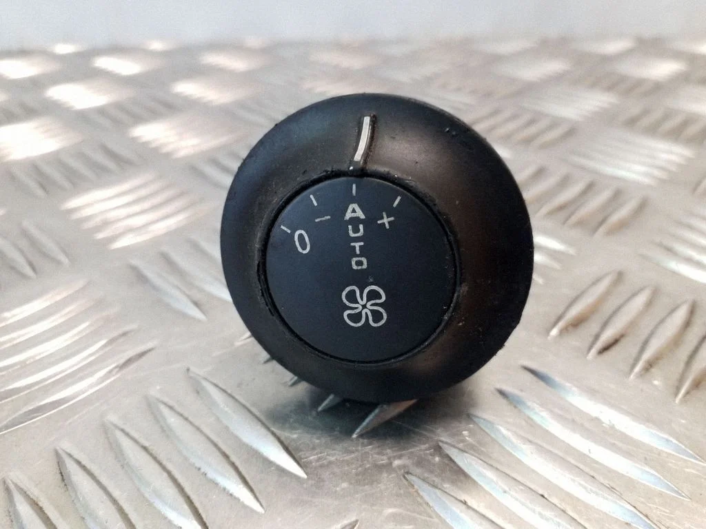 Interior fan control switch 1488941077
