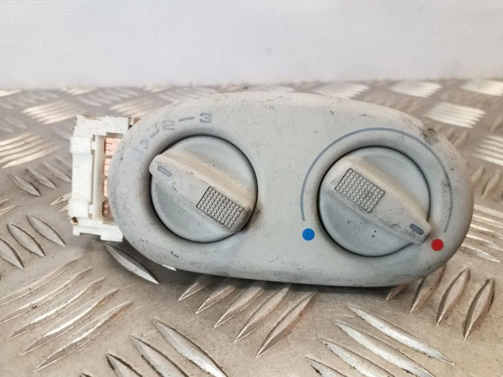 Salona ventilatora regulēšanas slēdzis 7M0959531B