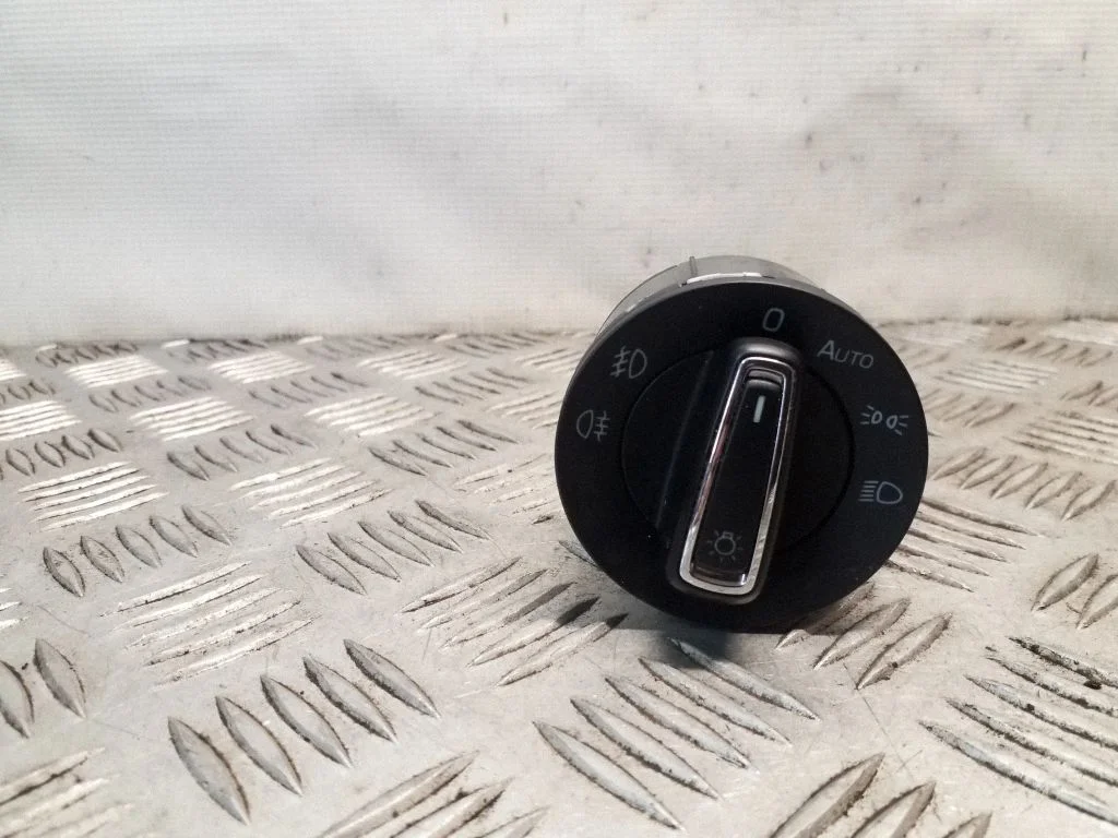 Light switch 3V0941431