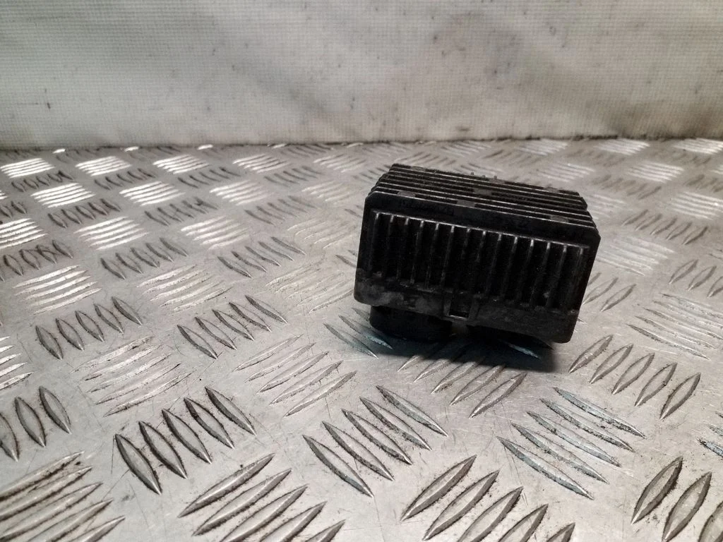 Glow plug pre-heat relay 55574293