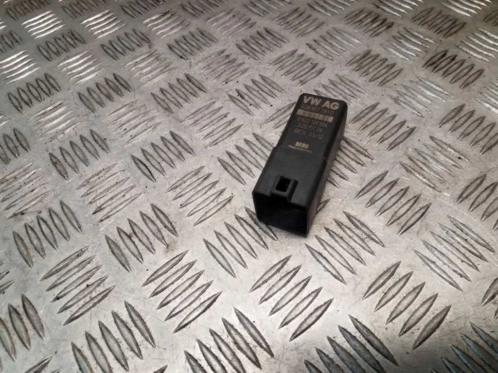 Glow plug pre-heat relay 038907281D