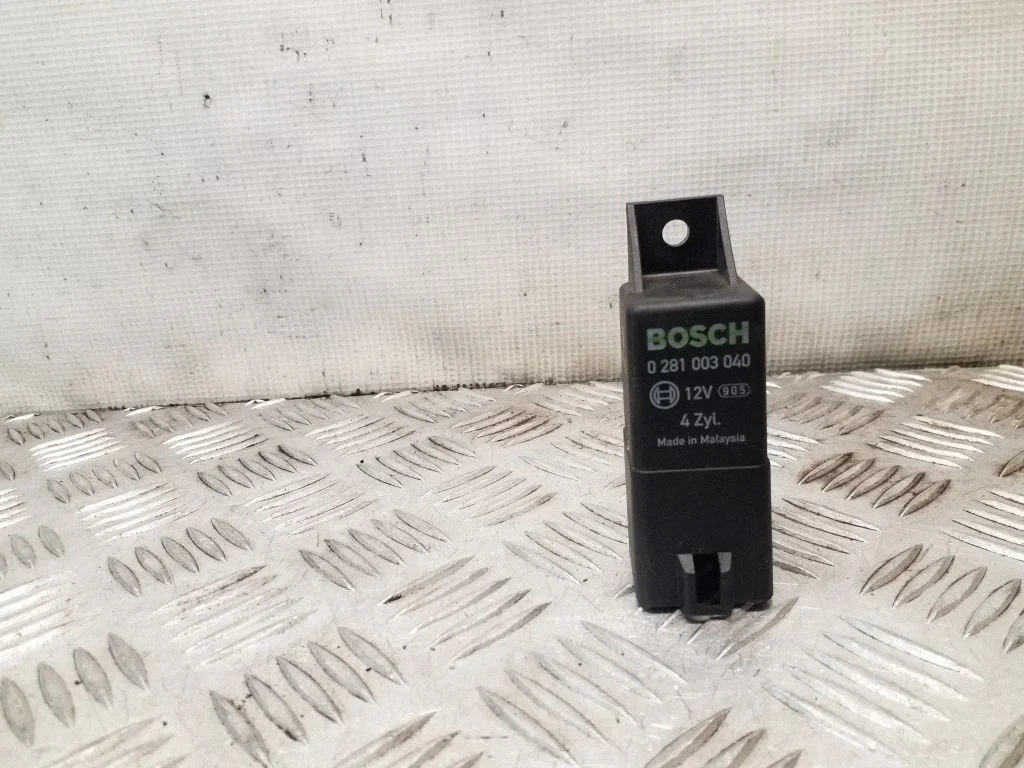 Glow plug pre-heat relay 0281003040
