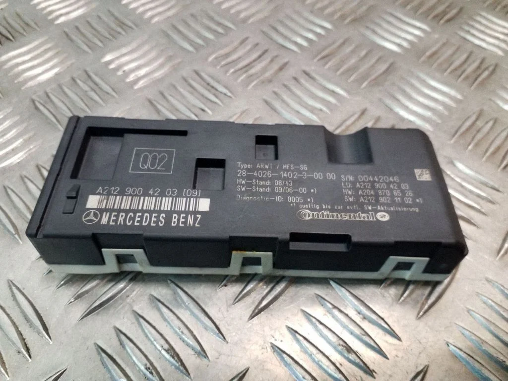 Tailgate/trunk control unit/module – Mercedes-Benz E-Class W212 (2009-2016)