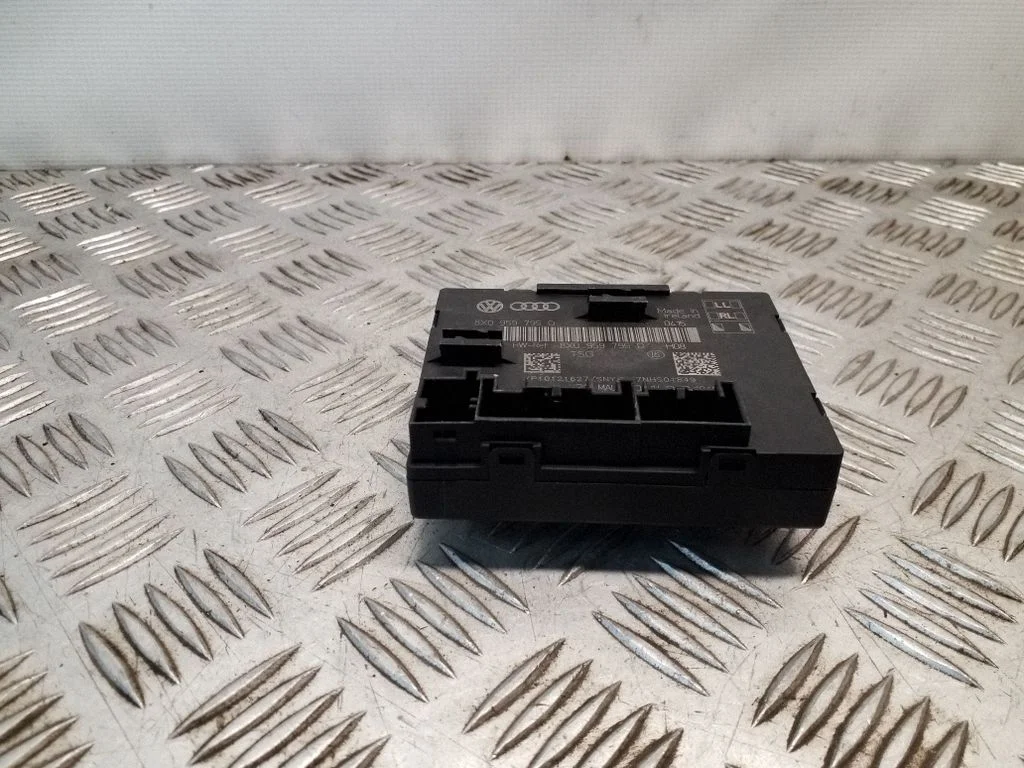 Durų elektronikos valdymo blokas
