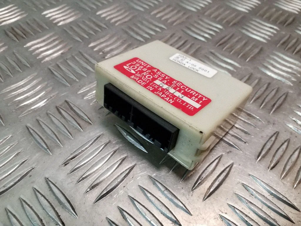 Alarm control unit/module 39880S6AE11M1