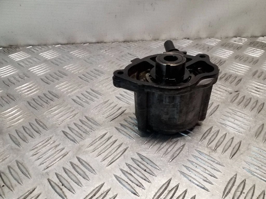 Vacuum pump