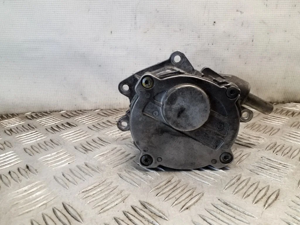 Vaakumpump A6422300165