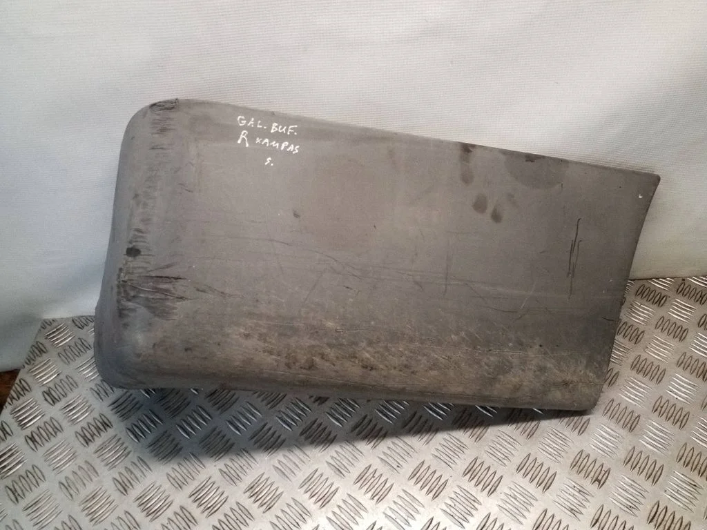 Narożnik zderzaka tylnego YC1517926AEW