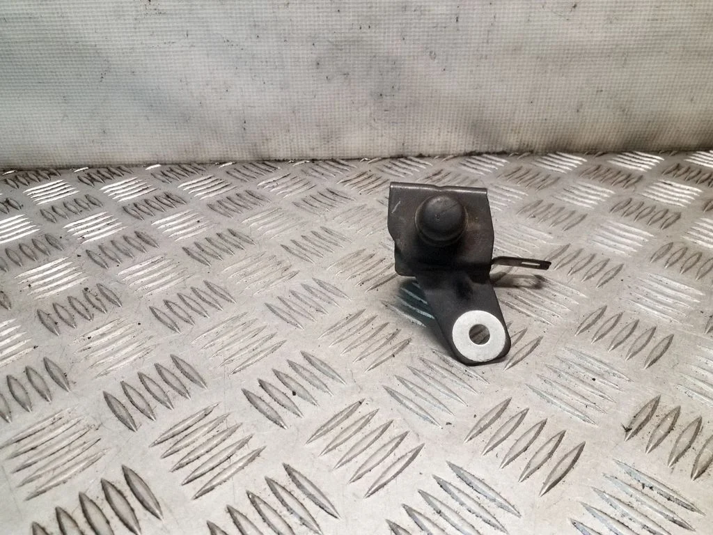 Radiator support slam panel bracket 23433629