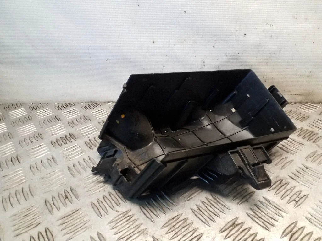 Fuse box cover 5Q0907361D
