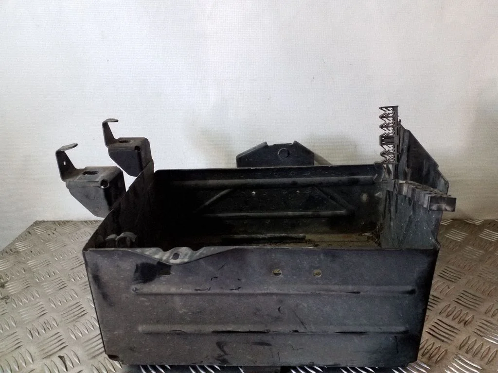 Aku kast