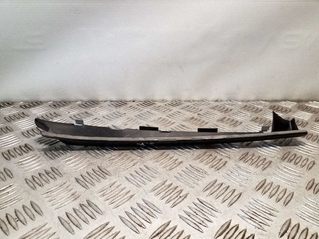 Cita ārējā detaļa 8T8837152A