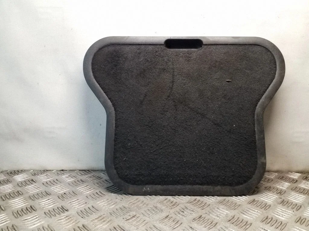Pagasiruumi panipaik 7N0864134A