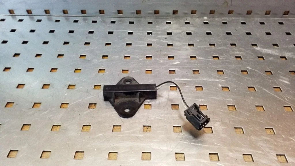 Interior comfort aerial antenna 8637A526