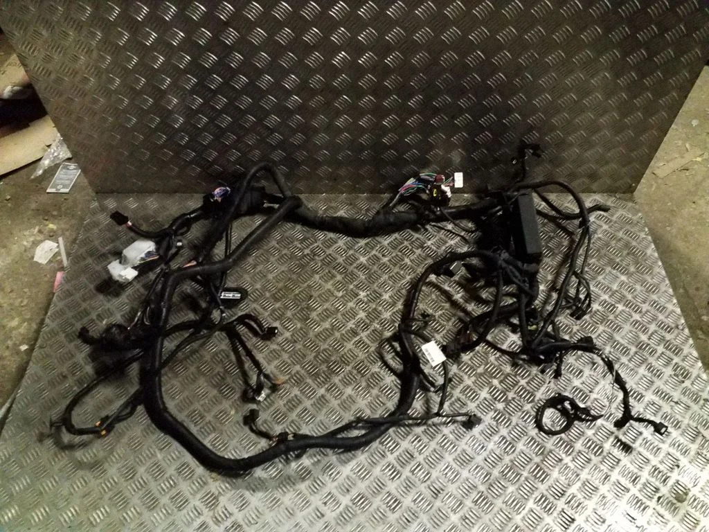 Motora vadu instalācija 240121KH0C