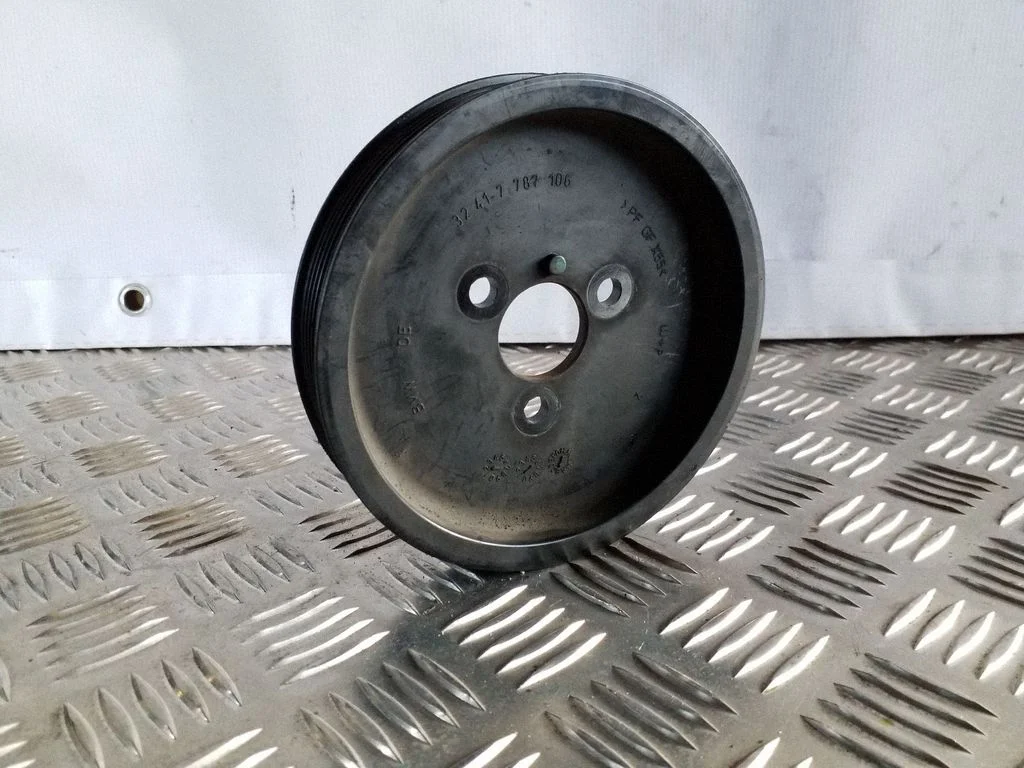 Power steering pump pulley 7787106