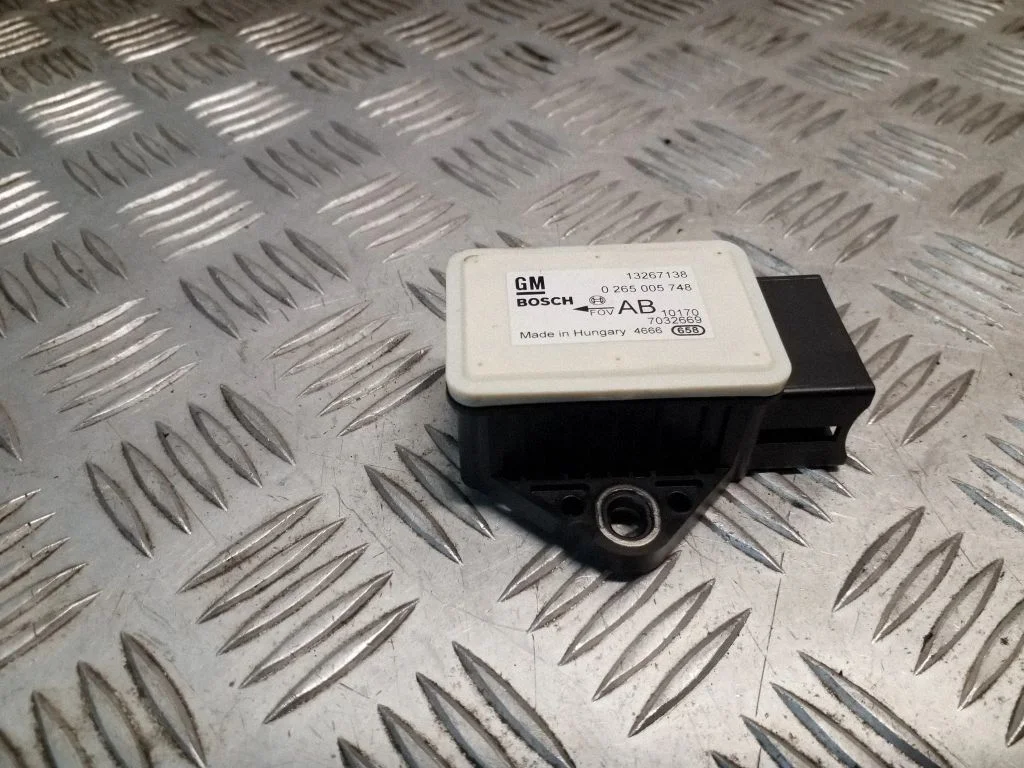 ESP (stabilitātes sistēmas) sensors (paātrinājuma sensors) – Opel Meriva B (2010-2016)