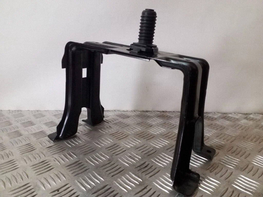 Atsarginio rato tvirtinimo komplektas