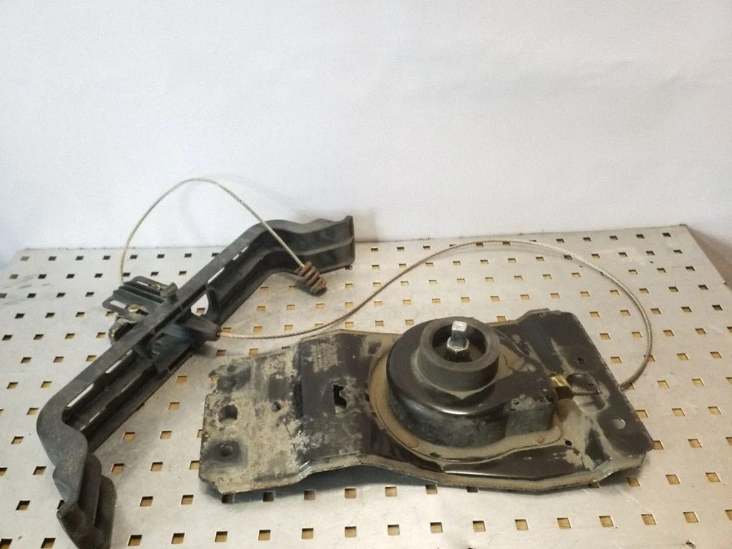 Atsarginio rato tvirtinimo komplektas