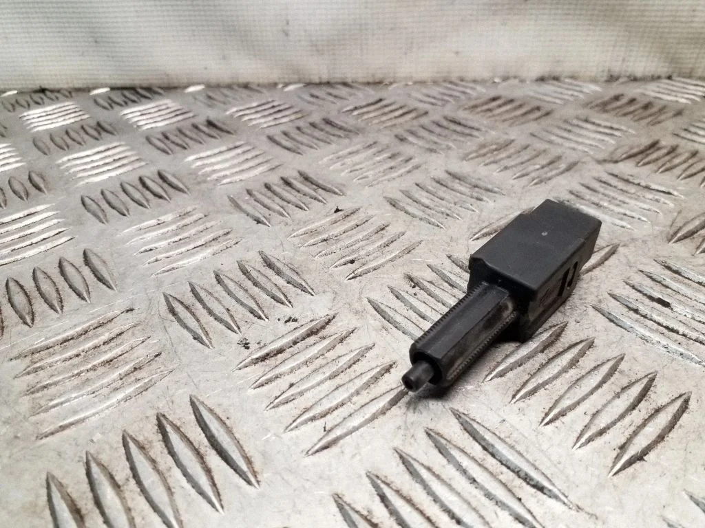 Clutch pedal sensor