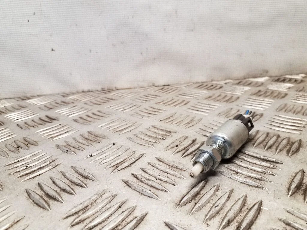 Clutch pedal sensor