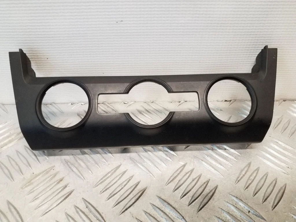 Climate control/heater control trim – Skoda Octavia Mk3 (5E) (2013-2019)