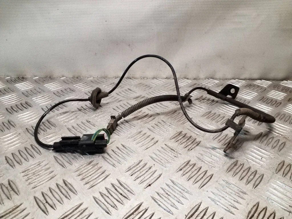 Tagumine piduri ABS-andur 05105065AB
