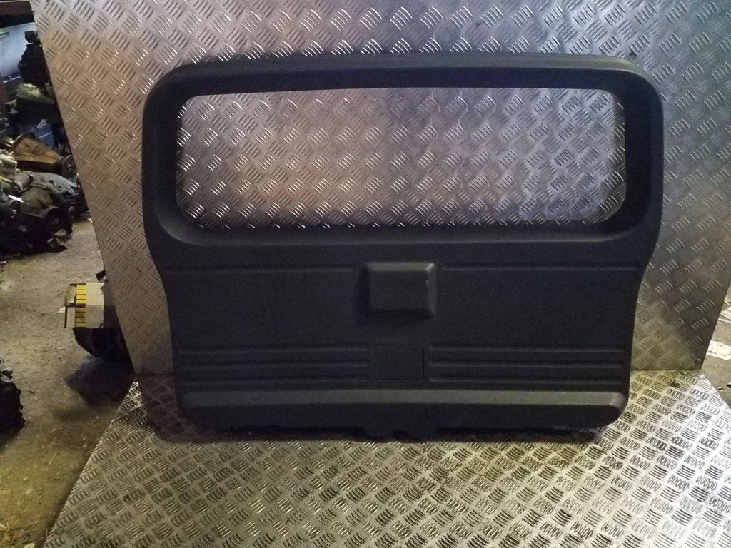 Tailgate trim 5KG78TRMAA