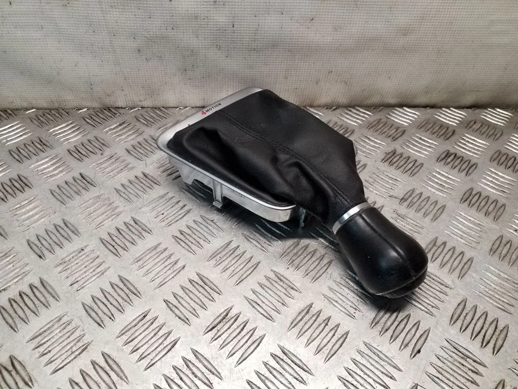 Gear lever shifter trim leather/knob 5N0711113Q