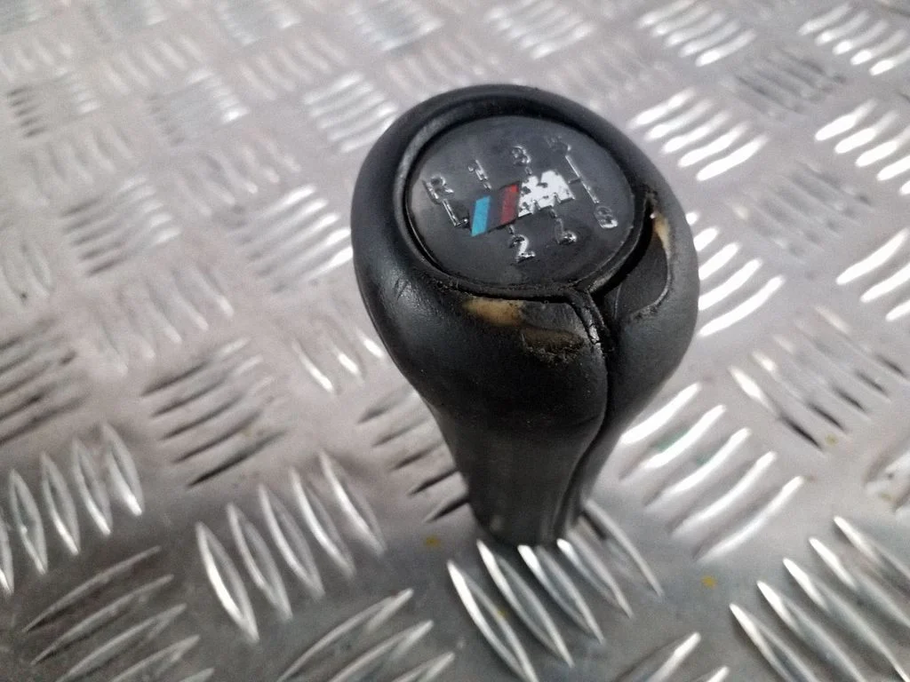 Gear lever shifter trim leather/knob