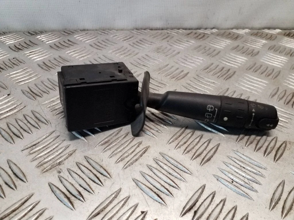 Logu tīrītāju svira 96172875ZL