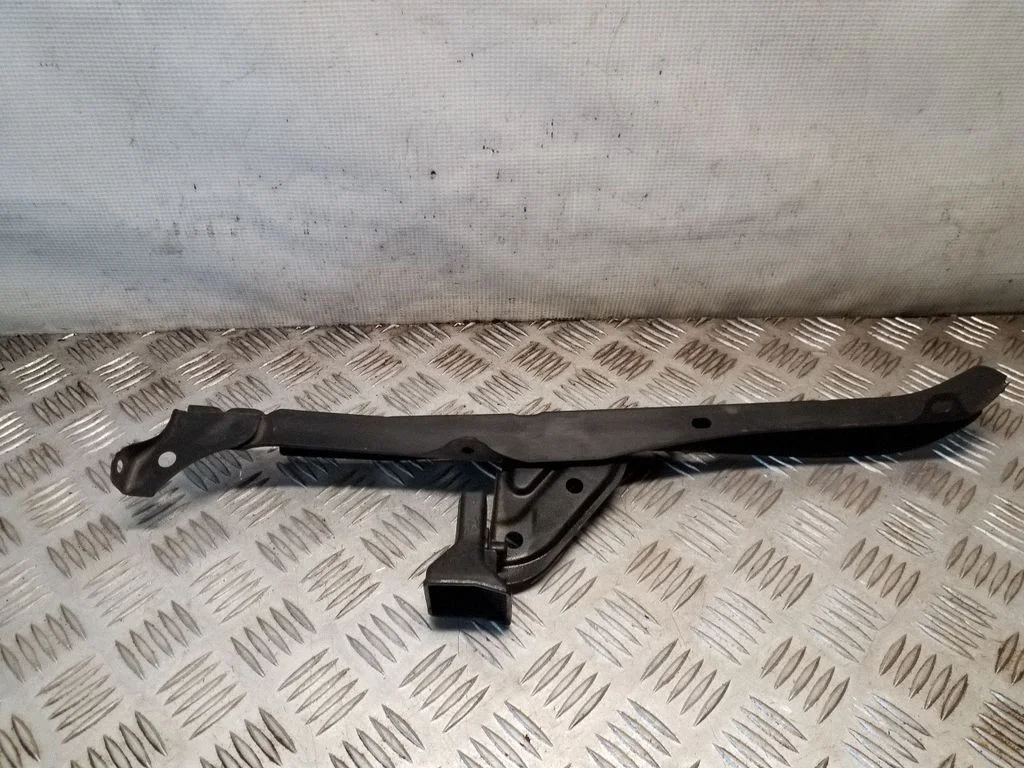 Radiatoru paneļa augšējā daļa