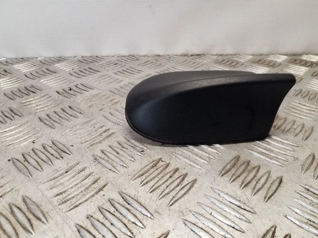 Antenn (GPS-antenn) 8M2T18828AA